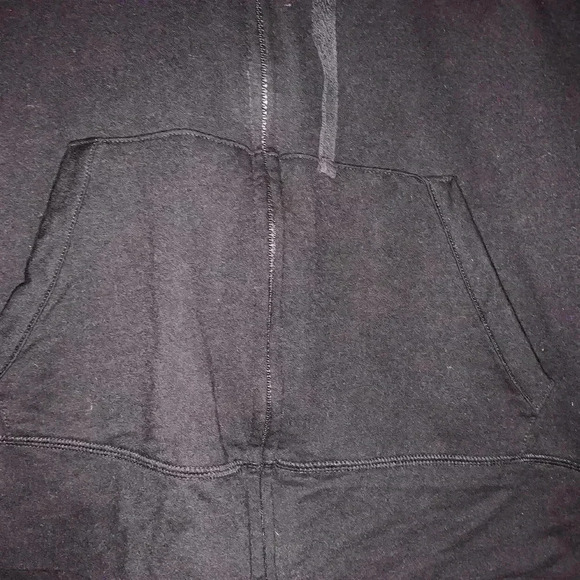 🔥2/30$🔥GAP  youth black cotton blend soft hoodie. Could fit medium in women’s - Picture 2 of 6